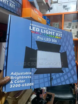Professional Video and Photo PRO Led 800 Light
