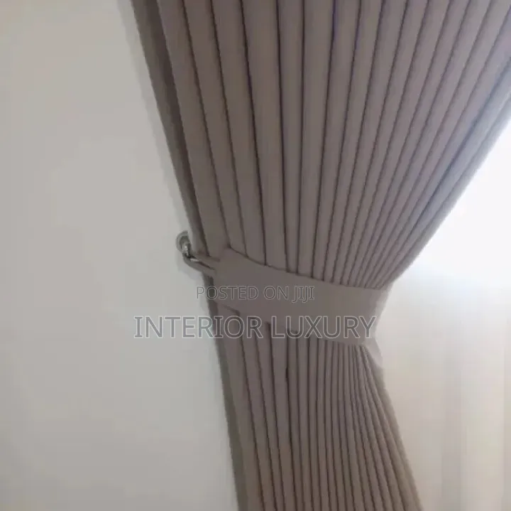 Curtains and Window Blinds