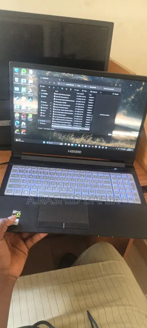 Laptop Hasee 8GB Intel Core i5 SSD 512GB
