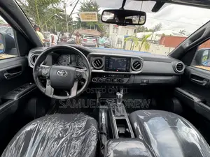 Toyota Tacoma TRD Off Road 2017 Blue