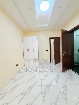 4bdrm Duplex in Oregun for sale