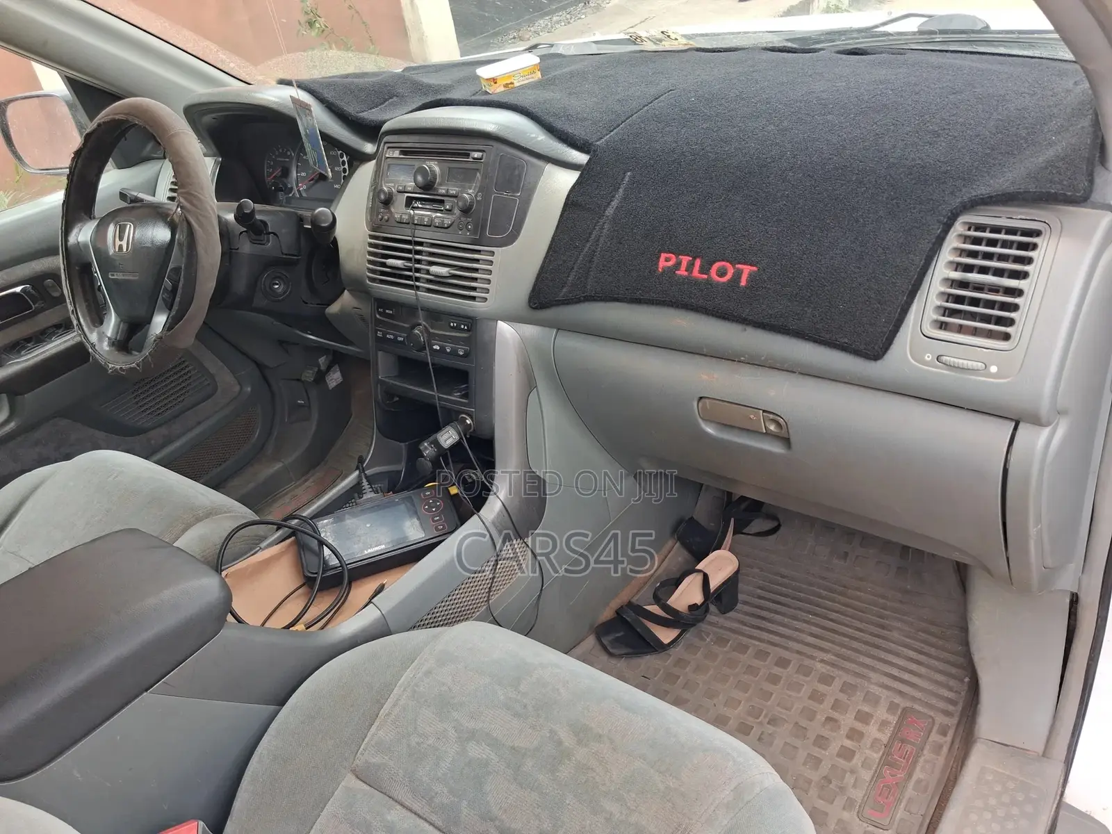 Honda Pilot 2003 White