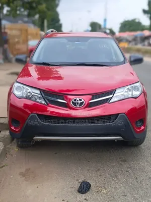 Toyota RAV4 2015 Red