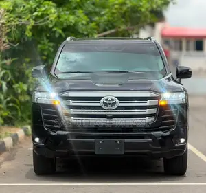 Toyota Land Cruiser 2025 Black