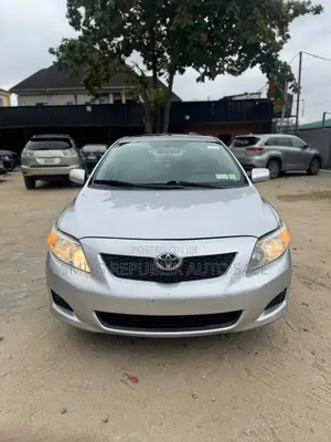 Toyota Corolla LE 4dr Sedan (1.8L 4 cyl 4A) 2009 Silver