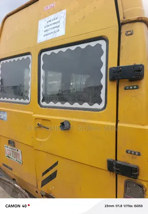 Volkswagen LT 2001 Yellow