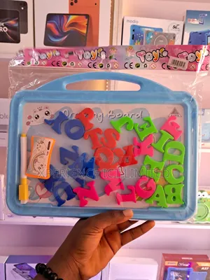 Reusable Magnetic Drawing Board