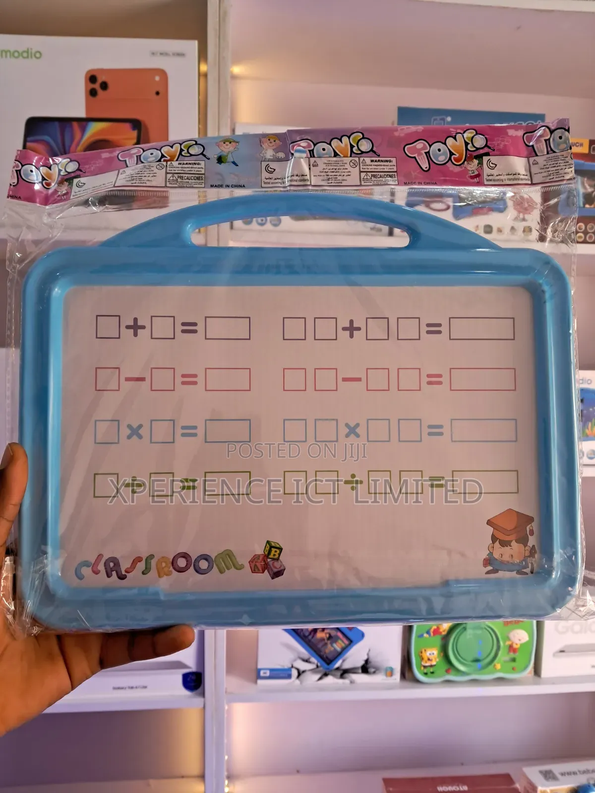 Reusable Magnetic Drawing Board