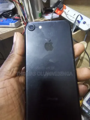 Apple iPhone 7 32 GB Black