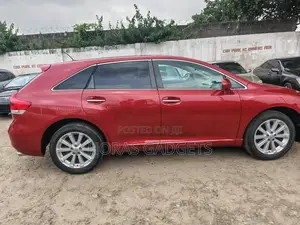 Toyota Venza 2011 Red
