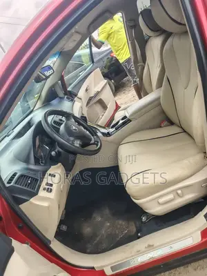 Toyota Venza 2011 Red