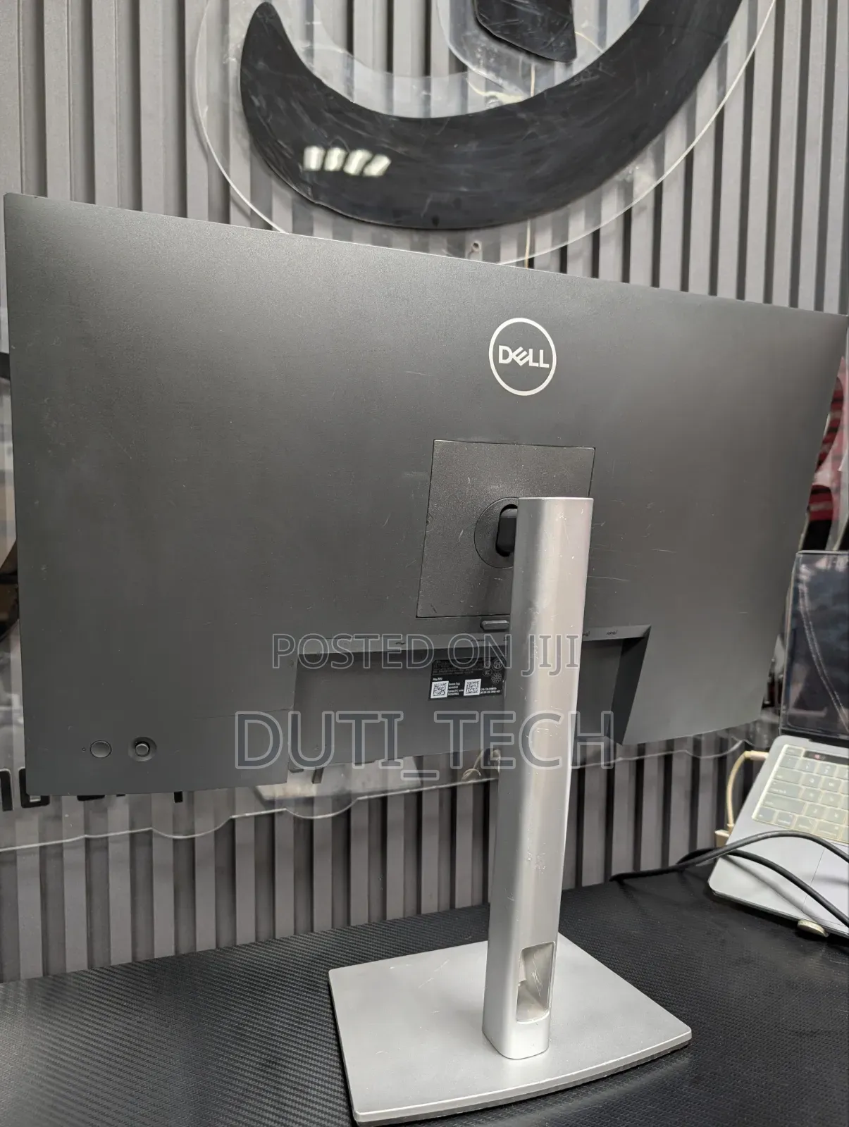 Dell P2722H 27" IPS Full HD Monitor — Sharp Display