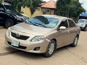 Toyota Corolla 2009 Gold