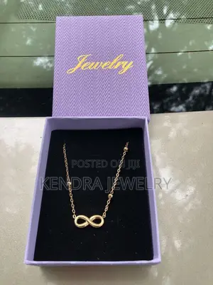Minimalist Gold Infinity Necklace - Comes in Jewelry Box
