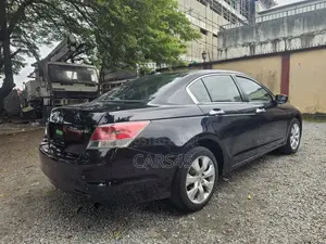 Honda Accord 2010 Black