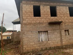 7bdrm Duplex in Usmanty, Ilorin South for sale