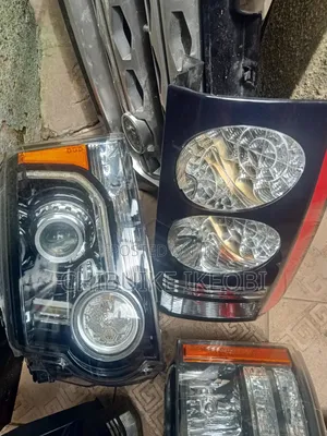 Land Rover LR5 Headlight Set