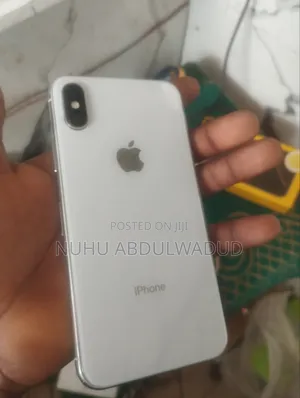 Apple iPhone X 64 GB White