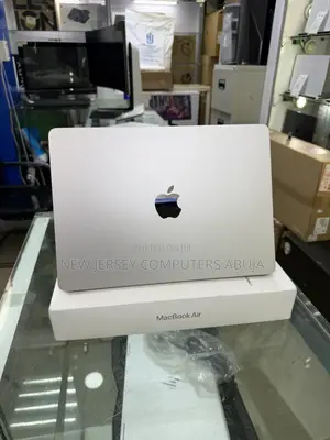 Laptop Apple MacBook Air 2024 M3 24GB Apple M3 SSD 512GB