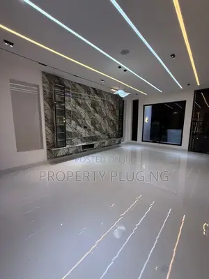 5bdrm Duplex in Captain’S Court, Off Lekki-Epe Expressway for sale