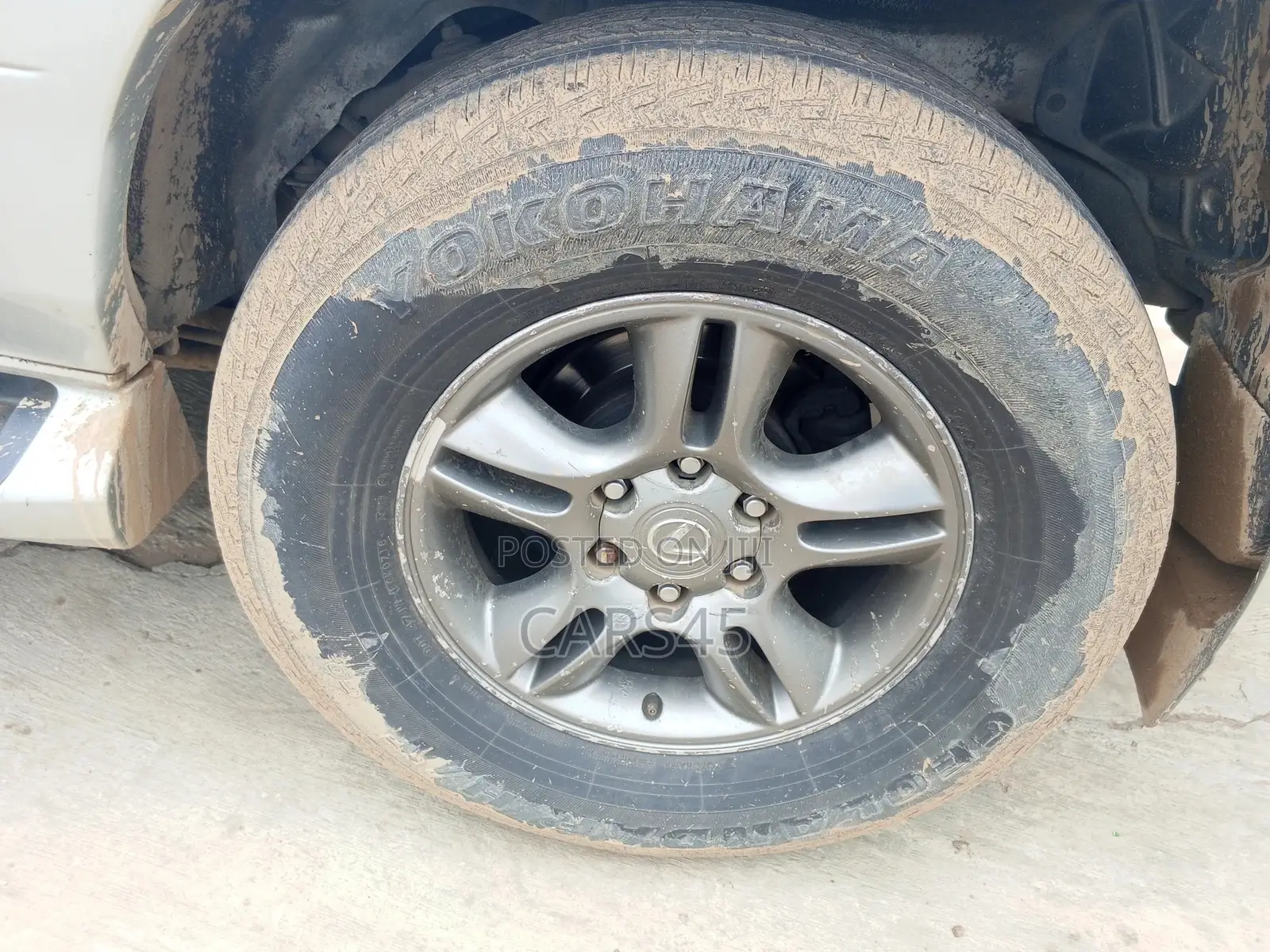 Lexus GX 2005 Silver