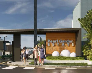 5bdrm Duplex in Pearl Garden Estate, Life Camp for sale