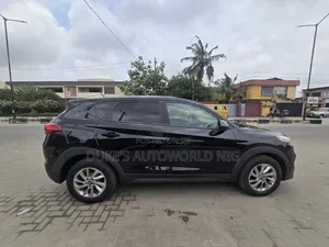 Hyundai Tucson SE FWD 2018 Black