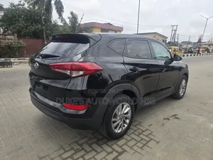 Hyundai Tucson SE FWD 2018 Black