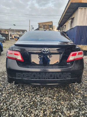 Toyota Camry SE 4dr Sedan (2.5L 4cyl 6A) 2011 Black