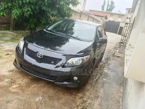 Toyota Corolla 2011 Black