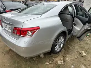 Lexus ES 350 2012 Silver