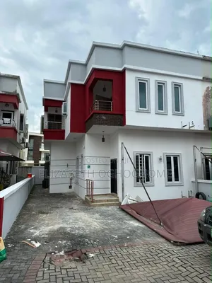 4bdrm Duplex in Lafiaji for rent