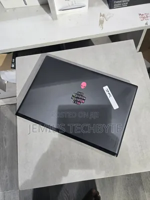 Laptop Alienware M16 R2 32GB Intel Core Ultra 9 SSD 1T