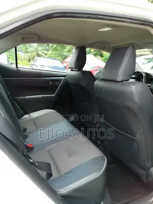 Toyota Corolla S Premium 4dr Sedan (1.8L 4cyl CVT) 2015 White