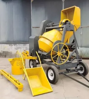 Featured Shows a Self-Loading Hoist Concrete Mixer System (Model CM500