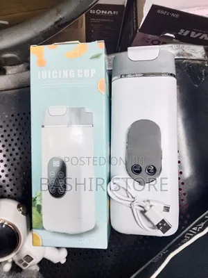 HS-880 Portable Juicing Cup Is a USB-C Rechargeable,