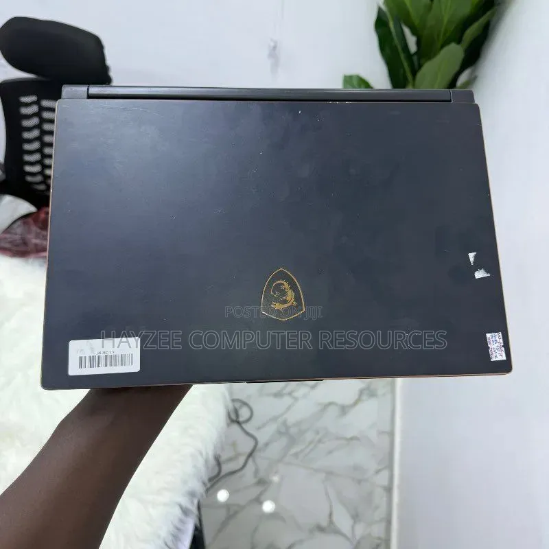 Laptop MSI GS65 Stealth Thin 8RE 32GB Intel Core i9 SSD 1T