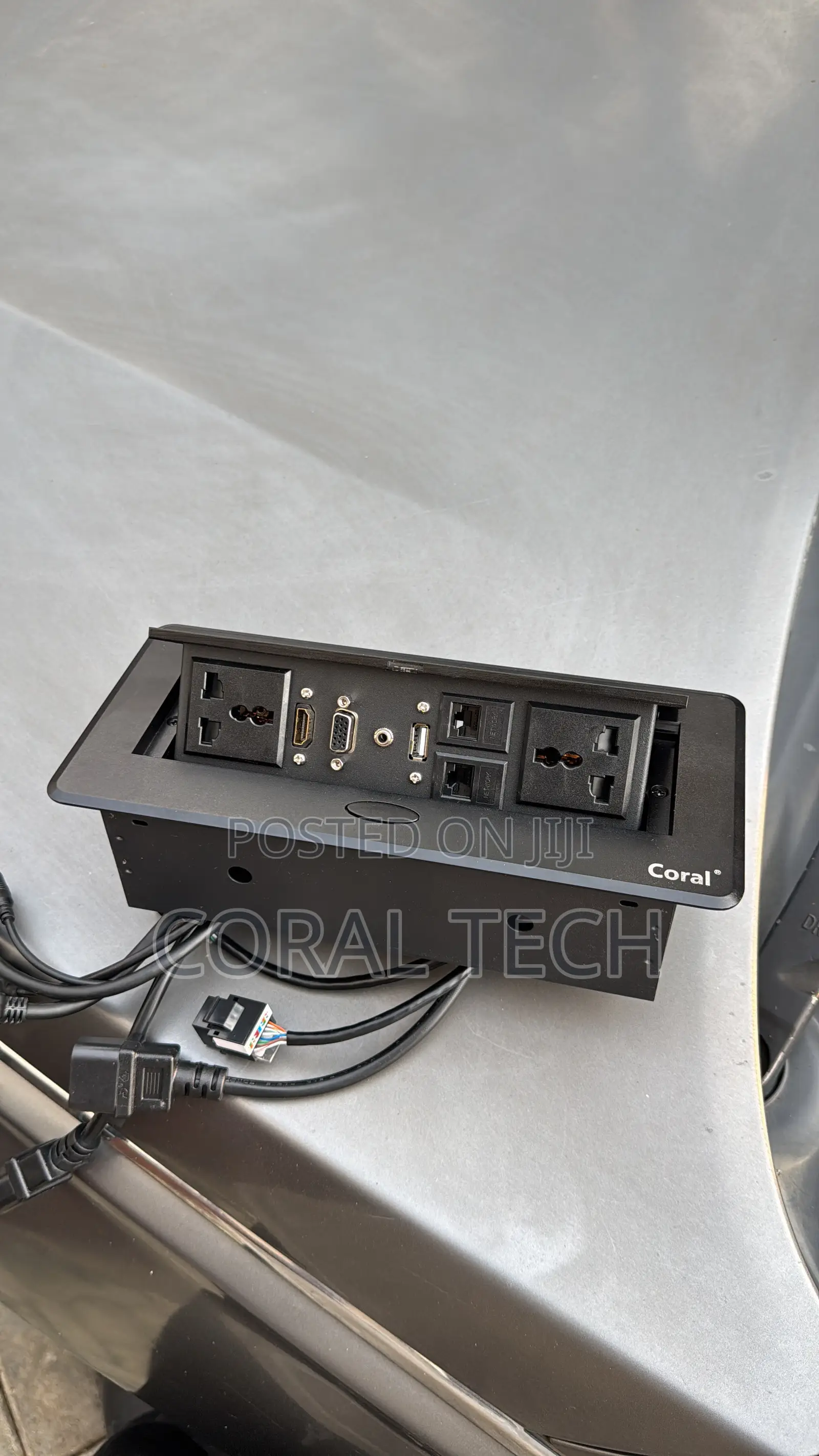 Desktop / Table Socket With 2 Multi Socket and 2 Data ,1 Hdmi