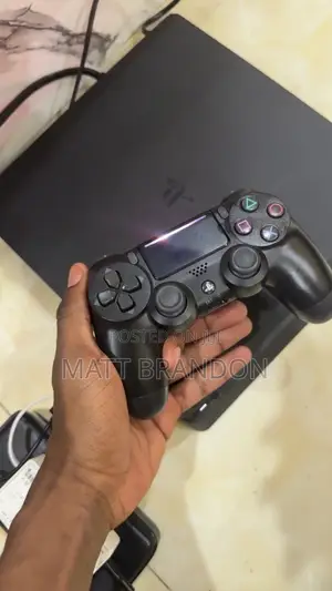 PS4 Slim 7 Games Including Fc 25 , Ghost of Tsushima and Co
