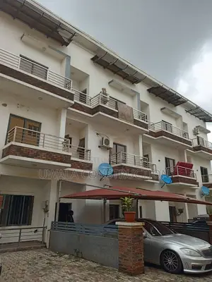 Furnished 4bdrm Duplex in Mabushi for sale