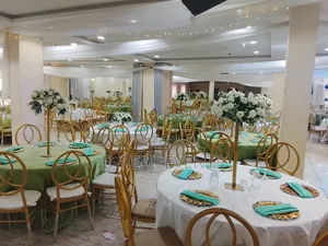 Rent Center Pieces , Flowers for Rent