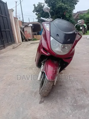 Yamaha Majesty 2015 Red