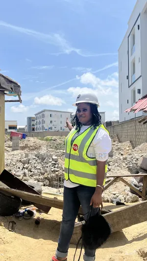 2bdrm Apartment in Lekki Expressway for sale