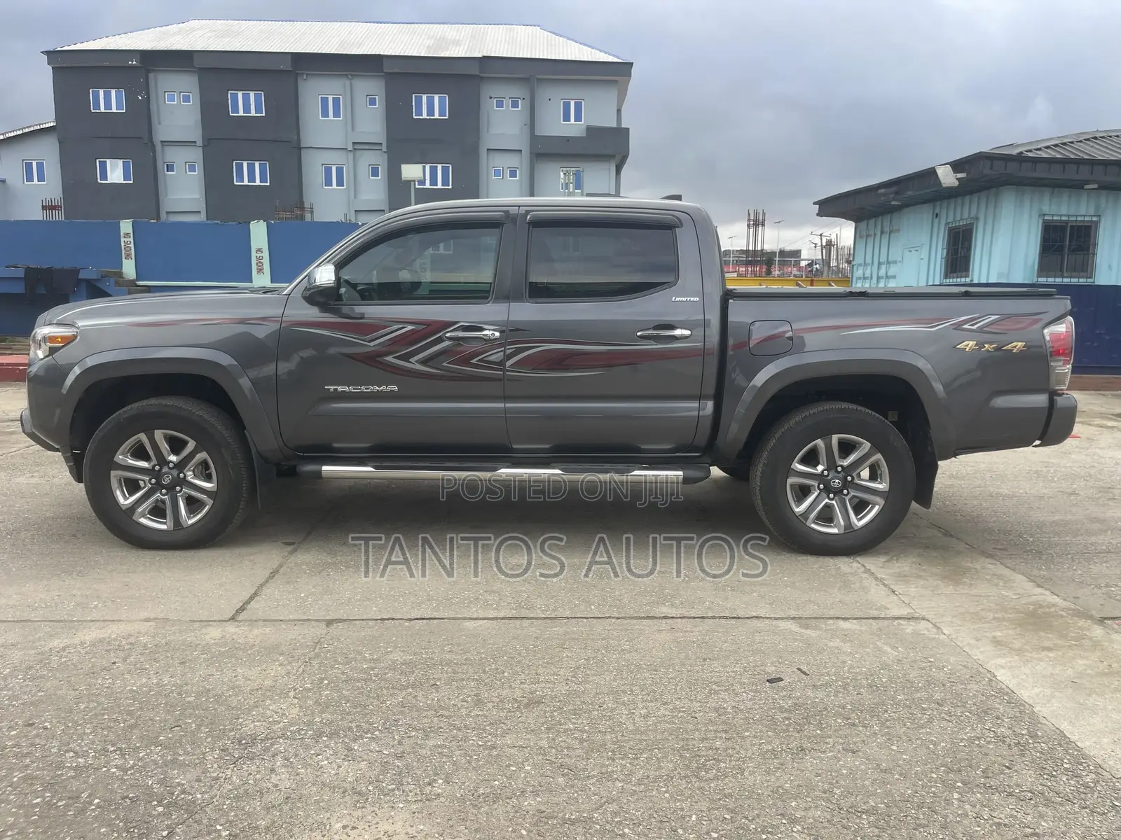 Toyota Tacoma 2017 Gray