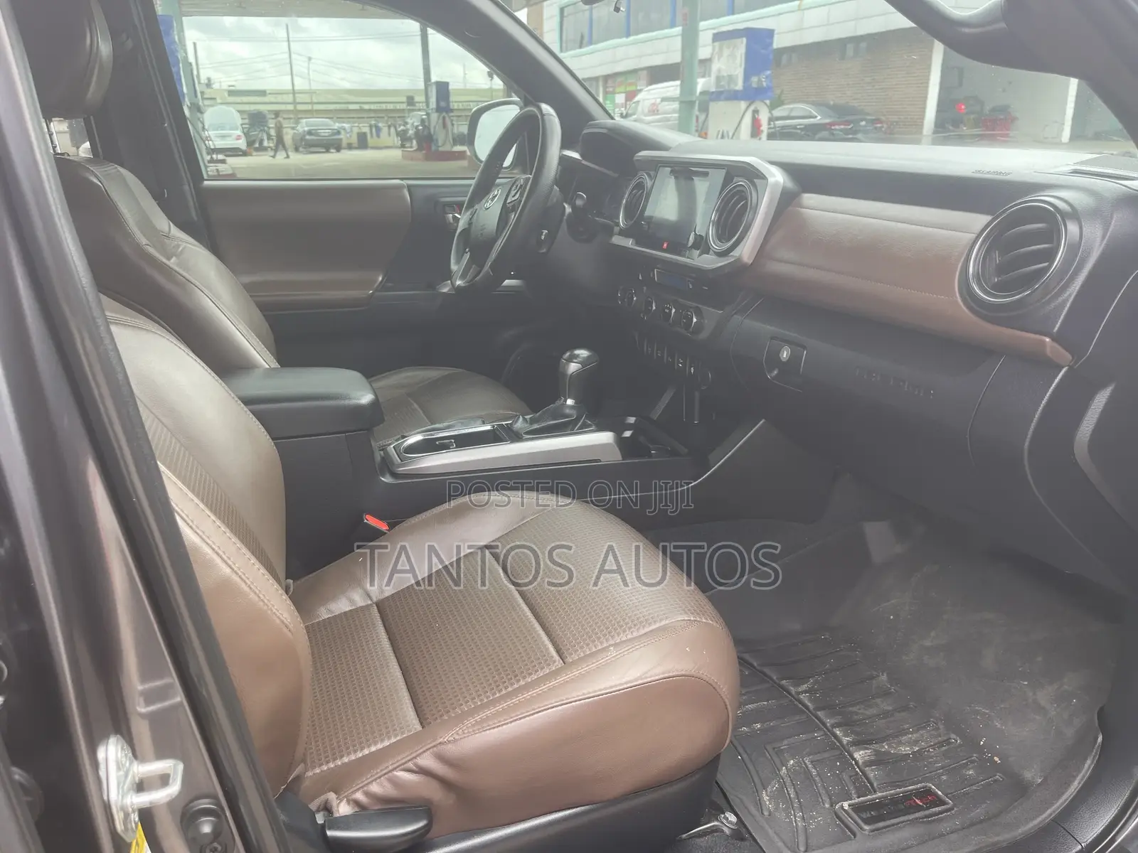 Toyota Tacoma 2017 Gray