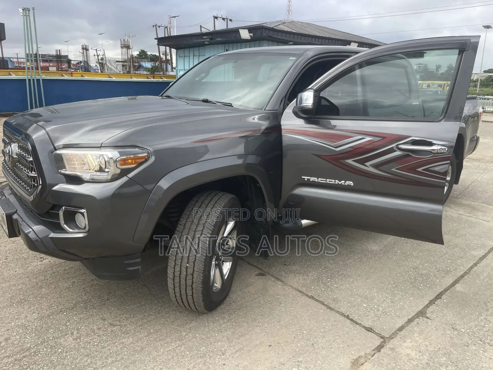 Toyota Tacoma 2017 Gray