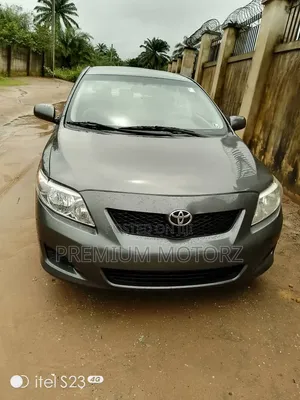 Toyota Corolla 2010 Gray