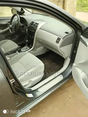 Toyota Corolla 2010 Gray