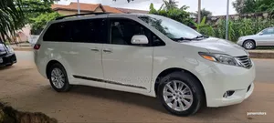 Toyota Sienna 2015 White
