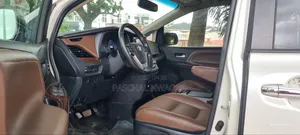 Toyota Sienna 2015 White